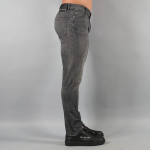 Лёгкие джинсы TAPERED